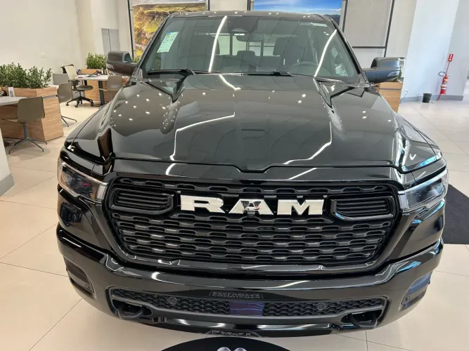 Ram 1500 Big Horn 3.0 CD BI-TB 4x4 Aut. 2026
