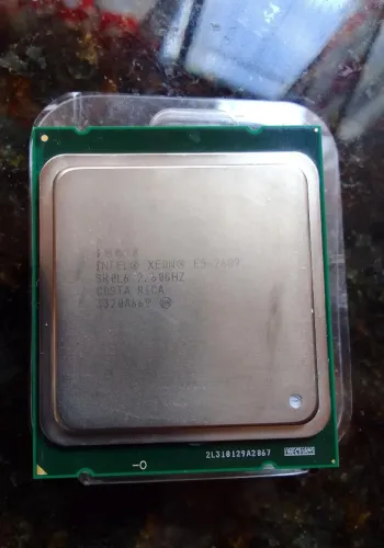 PROCESSADOR INTEL XEON E5-2689 2.60 GHZ + CPU COOLER FAN LED