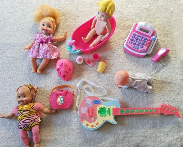 Lindo Lote de Brinquedos e Bonecas - Little Mommy - Etc