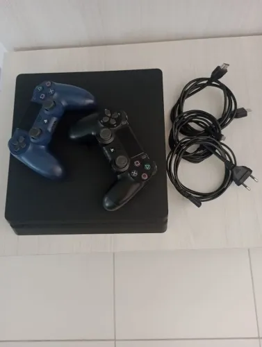 Ps4 slim de 1tera de HD