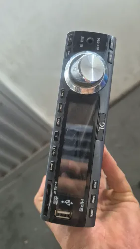 Aparelho de som para carro