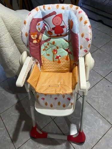 Cadeirinha de alimentação
