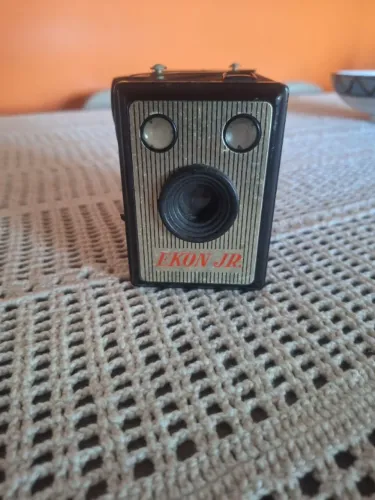 Máquina fotográfica antiga para colecionador