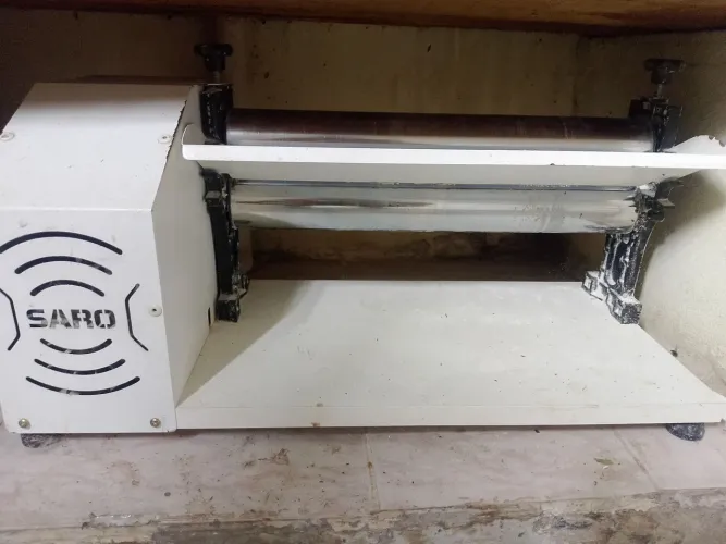 CILINDRO LAMINADOR ELÉTRICO DE MASSAS PÃES PIZZA E PASTEL 40 CM BIVOLT