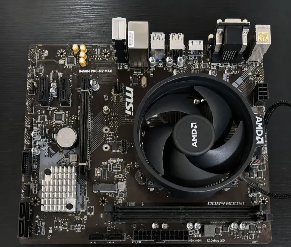 Kit Placa-Mãe + Ryzen 5 1400