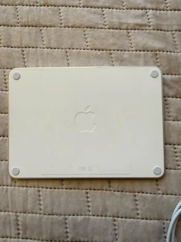 Magic Trackpad (USB?C) - Superfície Multi-Touch branca