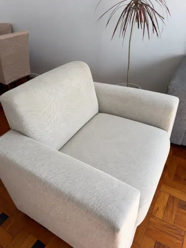 Vende-se 2 poltronas grandes