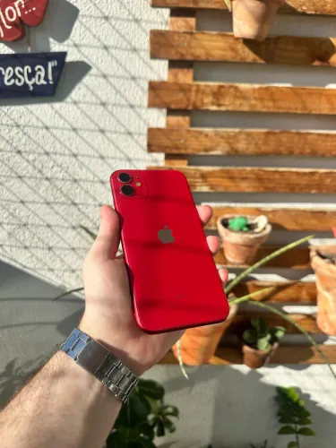 iPhone 11 128gb red