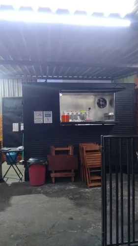 Trailer de lanche revestido de inox