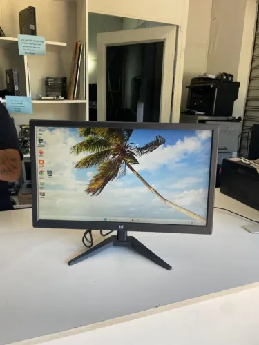 Monitor 19 polegadas mtec hdmi led hd+/ HDMI/VGA com garantia e nf