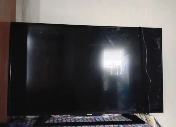 TV PHILIPS 43 POLEGADAS LED