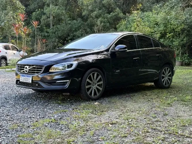 Volvo S60 T-4 Momentum 2.0 190cv 4P 2017