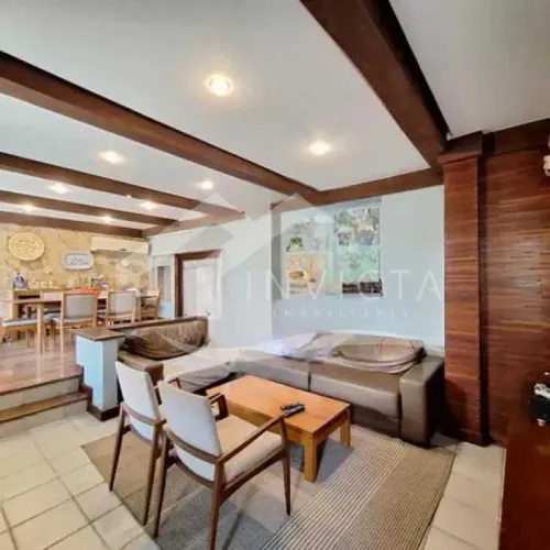 Mega oportunidade de casa em Botafogo