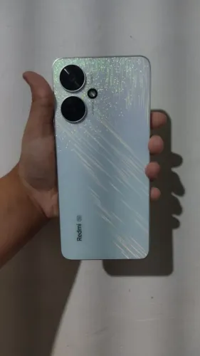 Xiaomi 13C 5G 128g 4gb ram, SEMINOVO