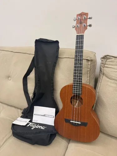 Ukulele Tagima 27k Tenor elétrico a venda