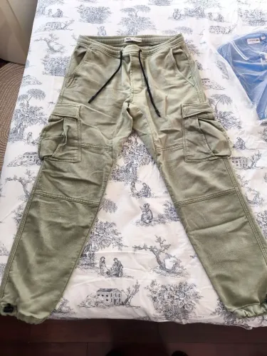 Calça Zara Man tamanho M usada