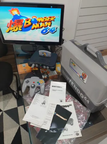 Nintendo 64 Gradiente com serial batendo e na maleta