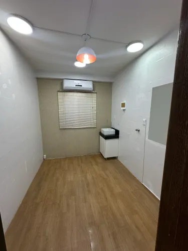 Sala para locação , profissionais da área da estética , saúde e beleza