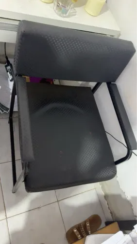 Cadeira em courino
