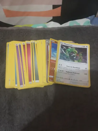 Deck pokemon 50 cartas mais uma especial 