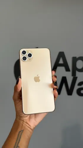 iPhone 11 Pro Max - Lindo 64 GB