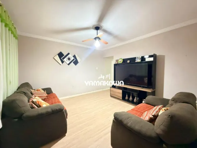 Sobrado com 6 dormitórios para alugar, 262 m² por R$ 4.060,58/mês - Guaianazes - São Paulo