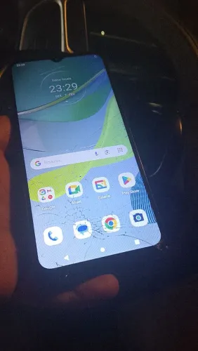 Moto e13