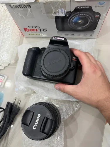Câmera Cânon T6 + Lente 18-55 câmera nova 500 cliques