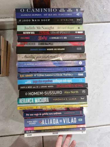 Qualquer livro a R$10,00 cada