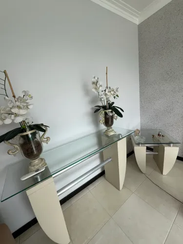 Conjunto aparador e centro para sala