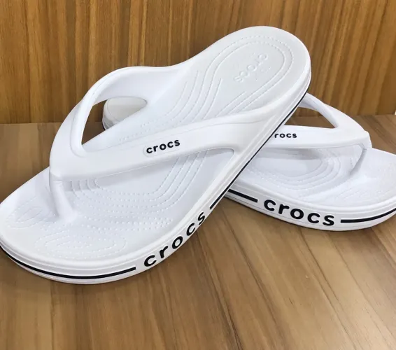 Sandália CROCS similar tamanho 43/44 | Ergonomia e Conforto