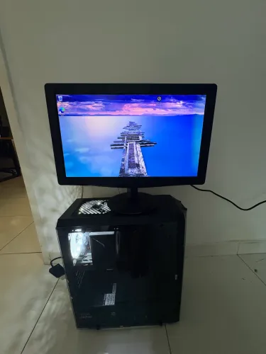 Pc Gamer i5 10400f + RX6500xt