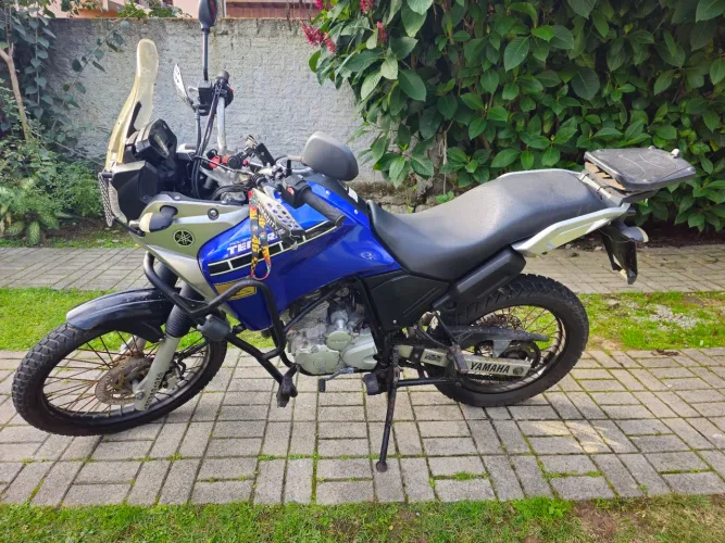 27 km rodados! Moto impecável, documento pago, revisada, melhor custo-benefício