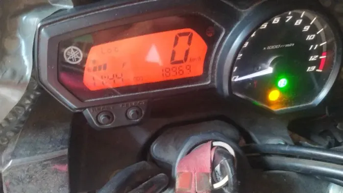 Vendo XJ6 SP com ABS mais nova do mercado Zero, revisão em dia na YAMAHA.dispenso curioso.
