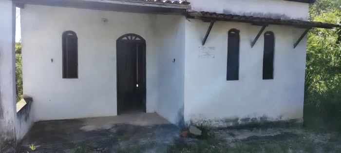 CASA COM TERRENO EM IRARÁ 