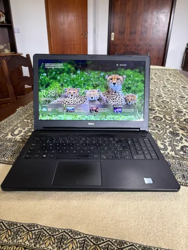 Notebook Dell Inspiron 5566 - Core i5 7ª Geração, 8GB RAM, Tela 15,6 e SSD