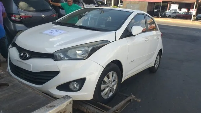 HB20 2015 1.0 3cc Venda de peças desmonte!!!!!!