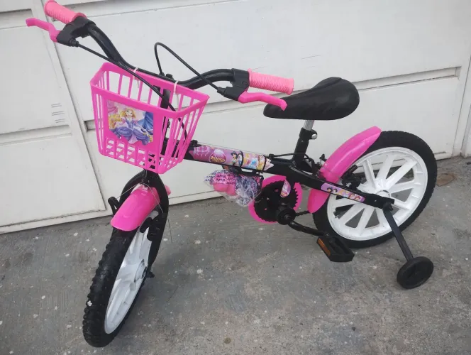 Vendo bicicleta aro 16 feminina das princesas em excelente estado