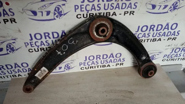 Balança dianteira Peugeot 307 lado esquerdo