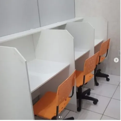 call center de trabalho 4 pessoas