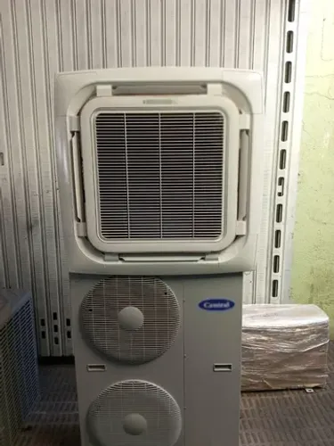 Cassete Elgin 60.000 BTUs trifásico 220v