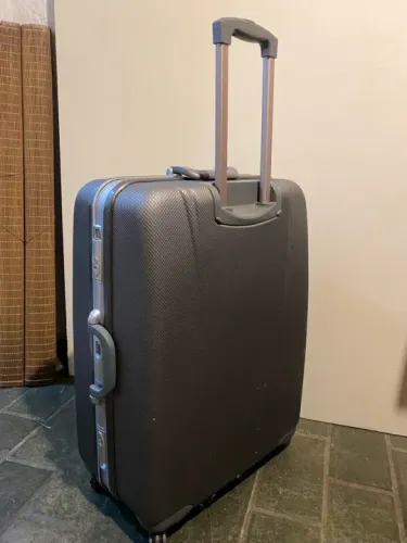 Mala grande de viagem bagagem avião voo viajar