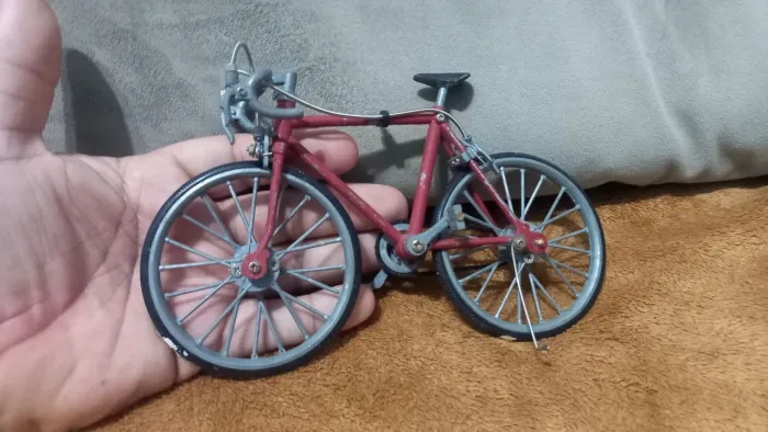 De 299 por 199 Miniatura de bicicleta antiga de ferro
