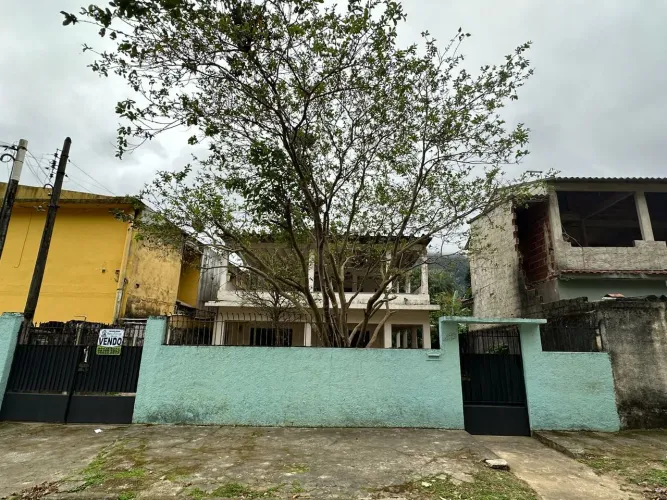 CASA GRANDE A VENDA EM MURIQUI