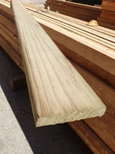 Deck de Piscina - Pinus Autoclave