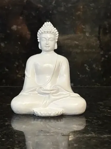 Estátua Buda Etna em gesso