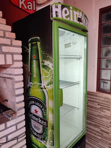 Vendo um cervejeiro metalfrio 558 litros 