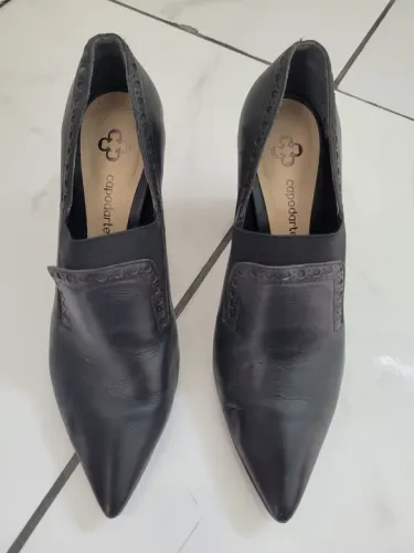 Sapatos de couro copadarte.