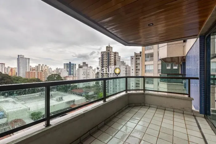 Apartamento à venda em Campinas, Cambuí, com 3 suítes, com 200 m²