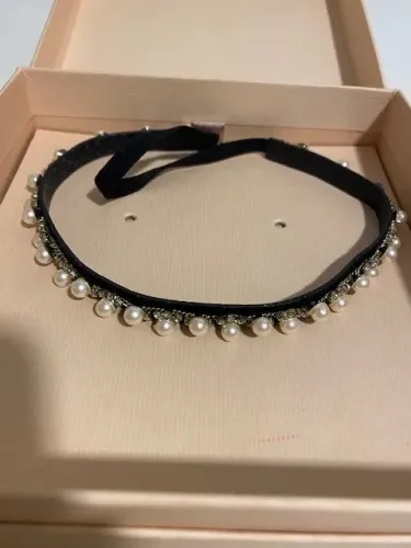 TIARA COM PÉROLAS